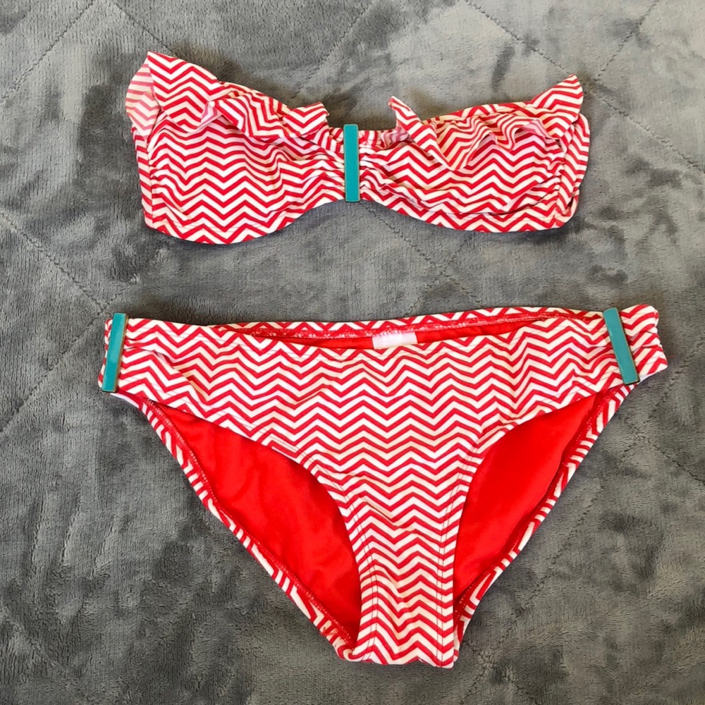 Matching bikini set only worn once!